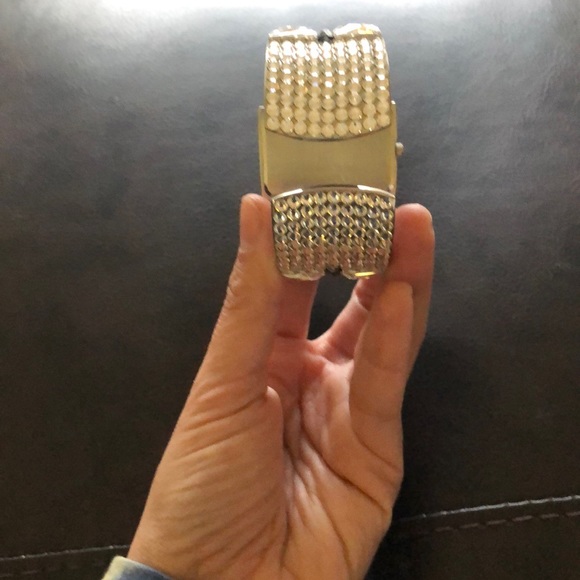 Jimmy Crystal Watch - Picture 5 of 5